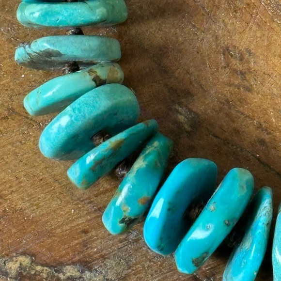 Jes Maharry “To Love” unisex one of a kind turquoise disc bracelet. New in box. - Picture 8 of 11
